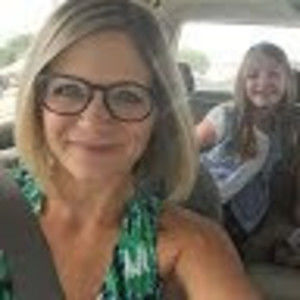 Meet your Posher, Andrea